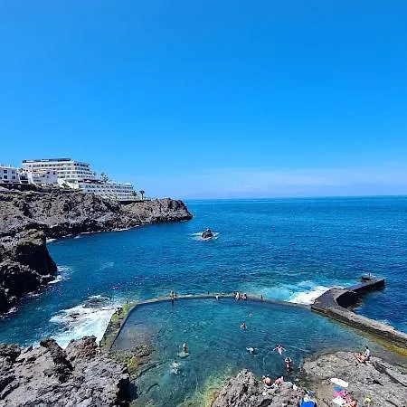 Gigantes Sea View & *